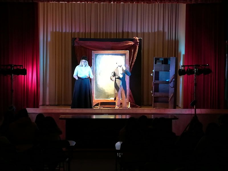 Teatro Mujer de Ciencia