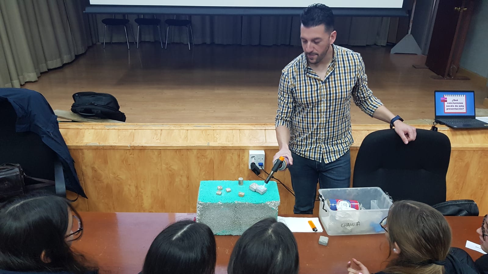 Materiales del Futuro Tecnología/UJA